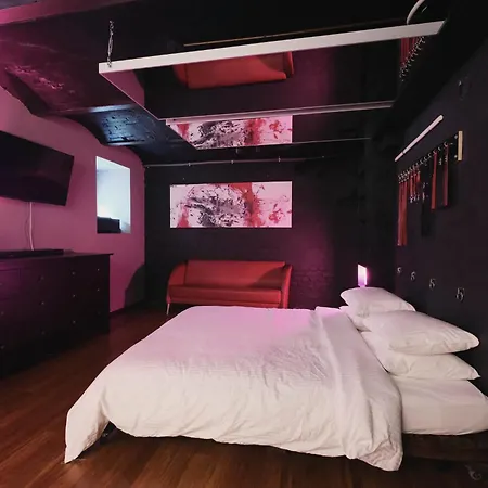 Apartment Kinky In *