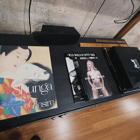 Apartment Kinky In